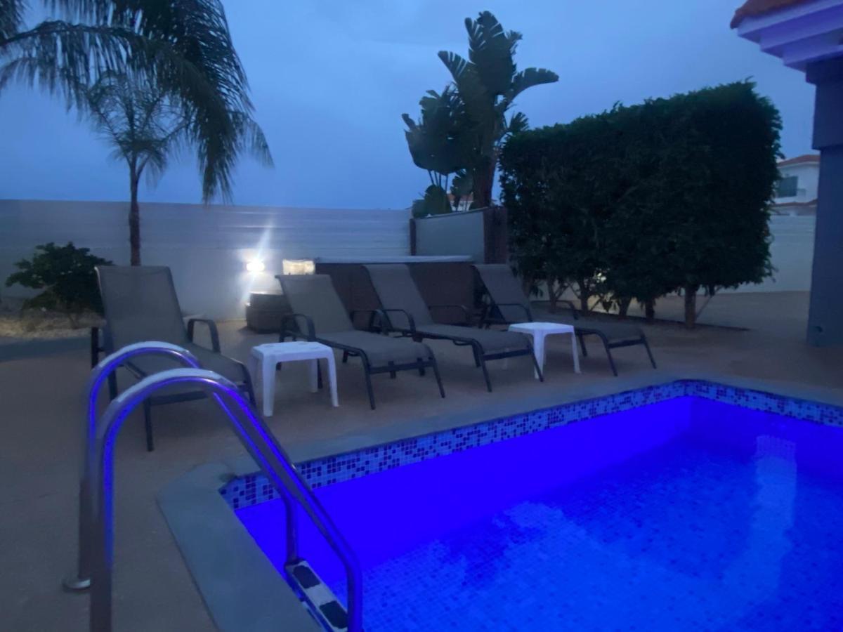 Villa Mario - 2Min Walk From Kapparis Beach Paralimni Exterior photo