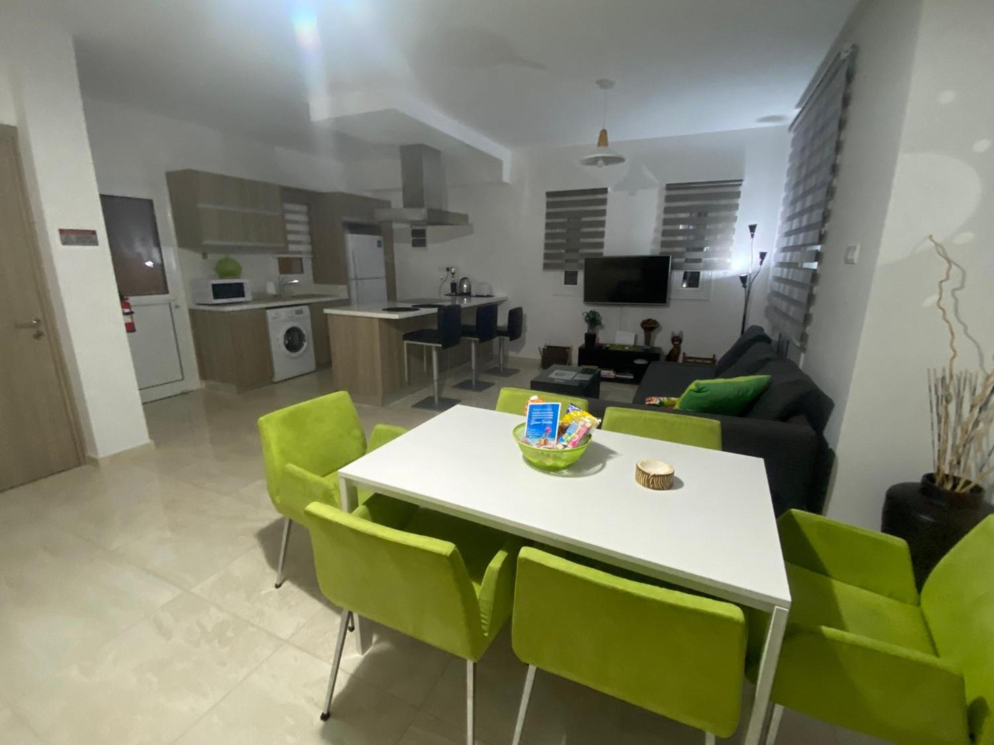 Villa Mario - 2Min Walk From Kapparis Beach Paralimni Exterior photo